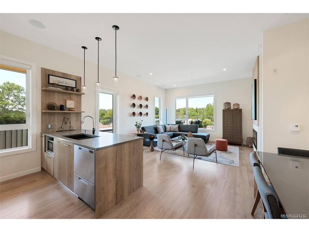 MLS&reg; 1041216